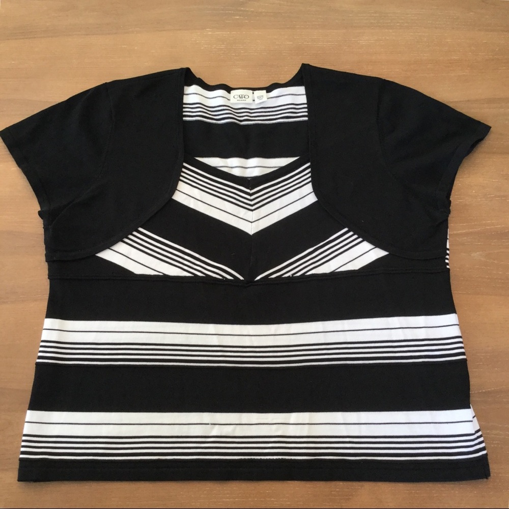 EUC Cato Black/White Short Sleeved Blouse